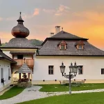 Kaštieľ Kubínyi Hotel 4*