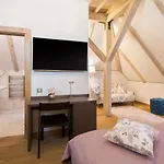 Kaštieľ Kubínyi 4* Dolny Kubin