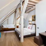 Kaštieľ Kubínyi Hotel