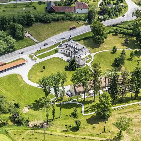 Kastiel Kubinyi (adults Only)